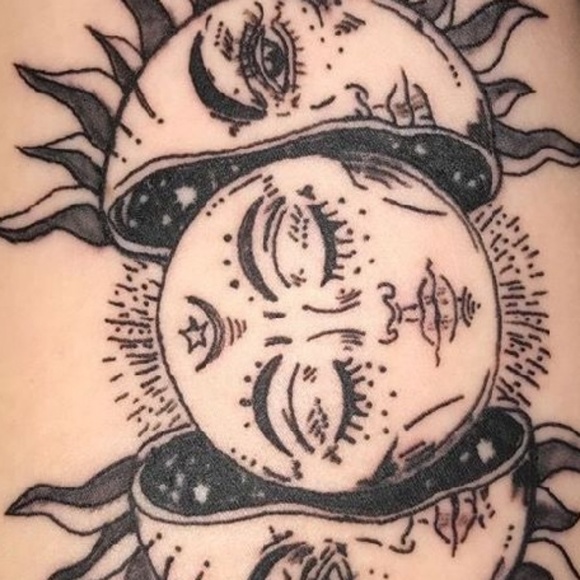 Meet your Posher, Eugenia - Picture 1 of 1